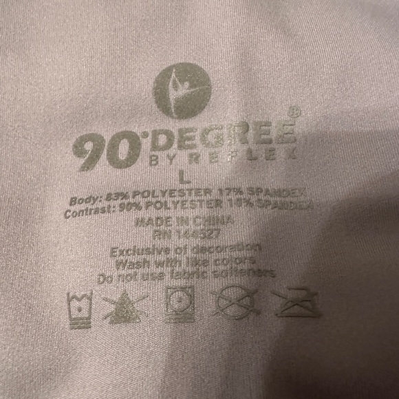 90 Degrees by Reflex Crewneck & Shorts Set - NWT - Size L - Picture 9 of 16